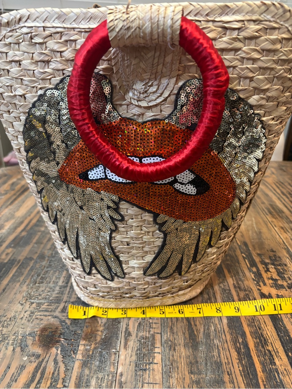 Woven Straw Sequin Wing and Lips
Tote with Red Handle - Picture 11 of 14
